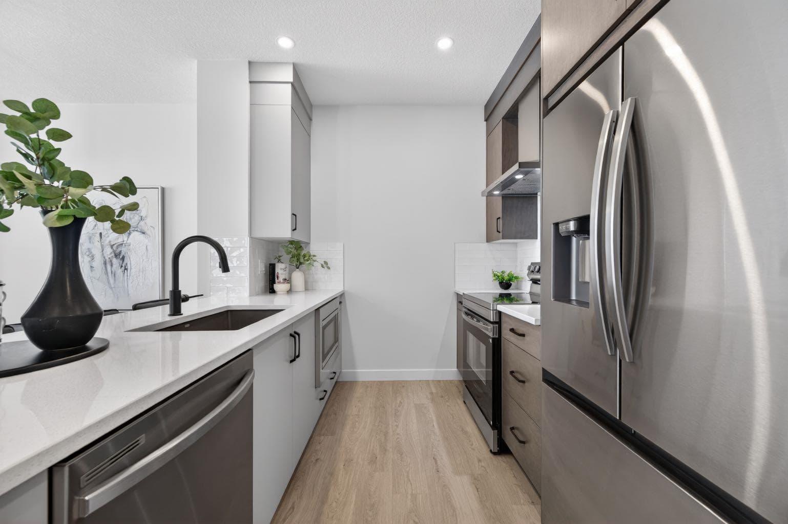 1059 Bayview Crescent 