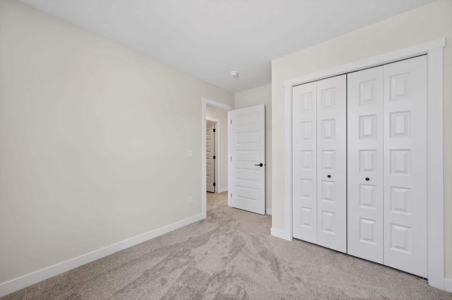 1059 Bayview Crescent 