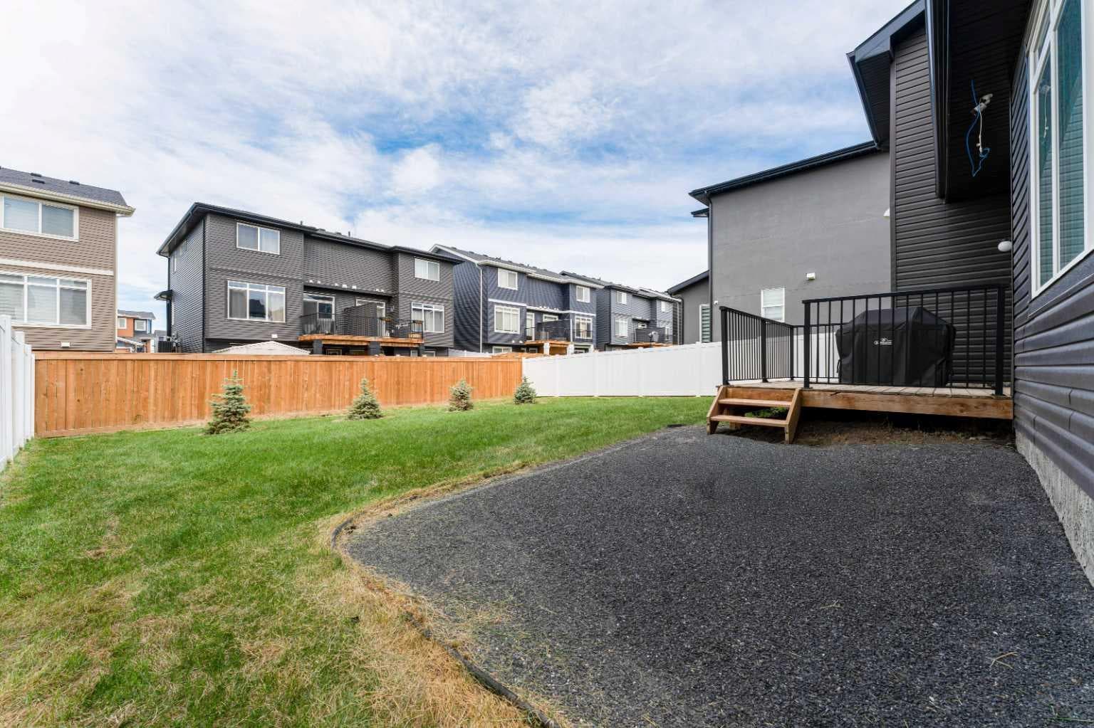 64 Waterford Terrace 