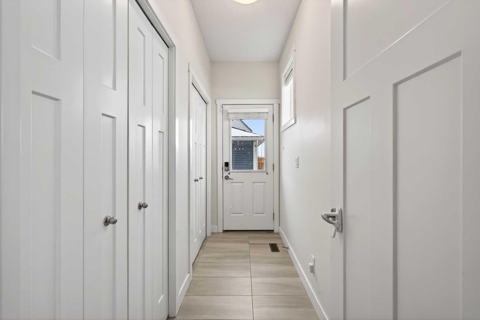 401 South Point Glen SW