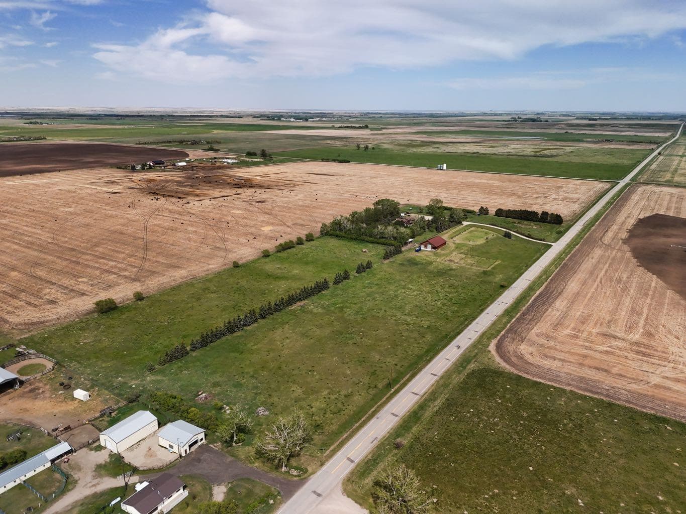 261074 Township Road 262  