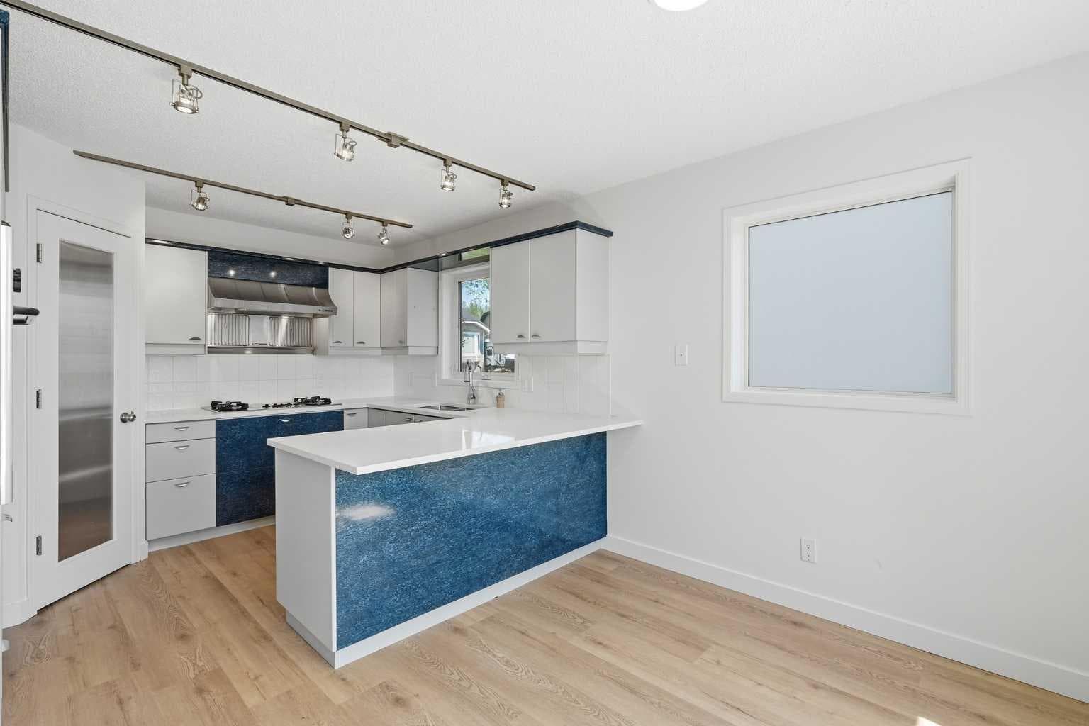 142 Elizabeth Way SE