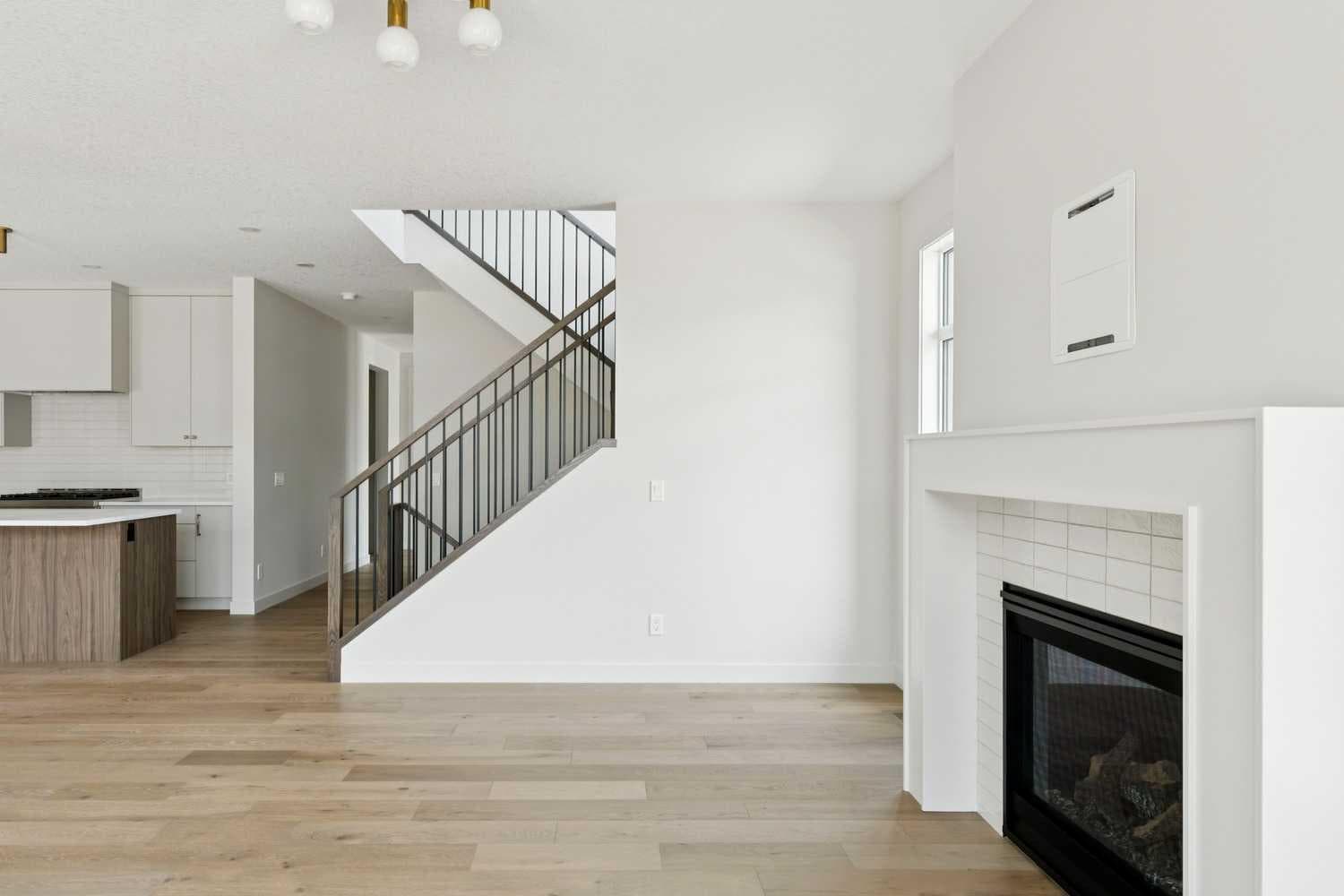 2 Rock Lake View NW