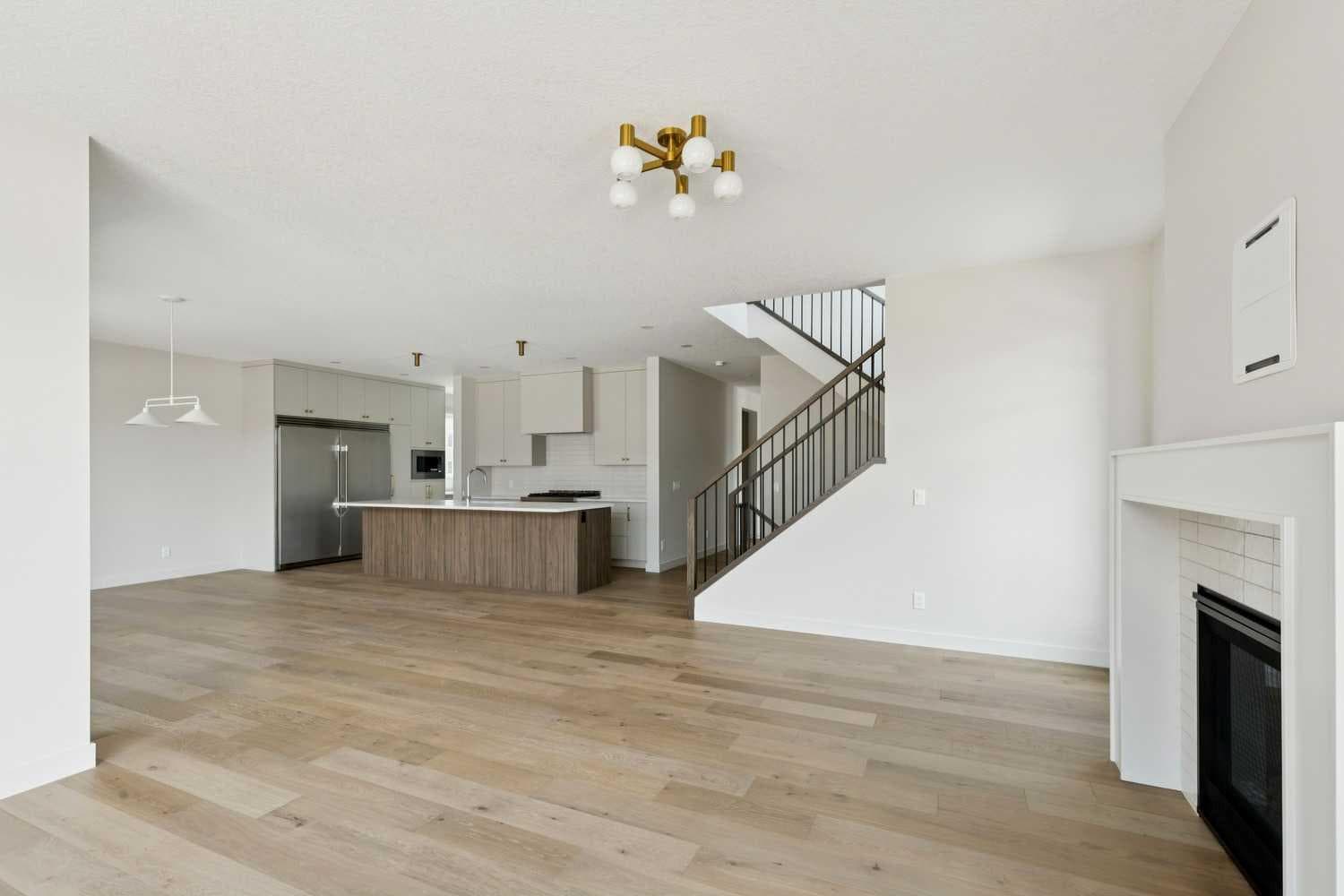 2 Rock Lake View NW
