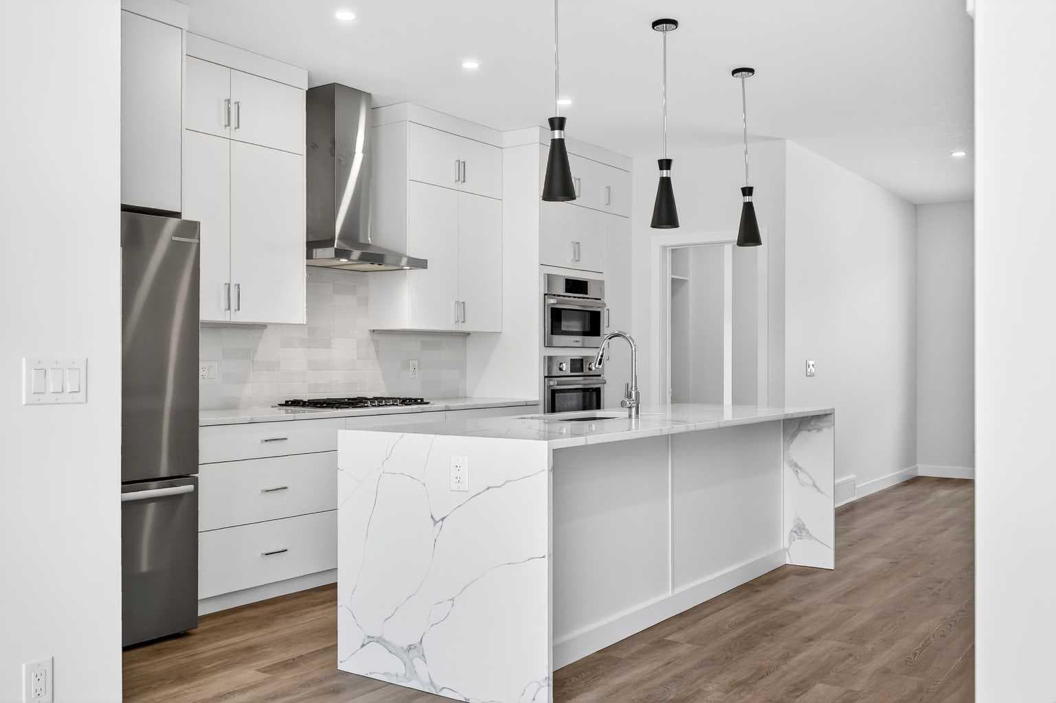 1109 Sailfin Heath  