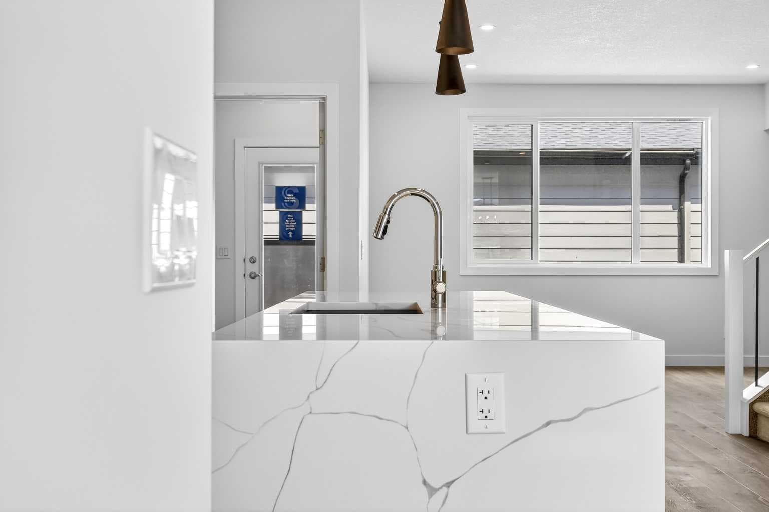 1109 Sailfin Heath  