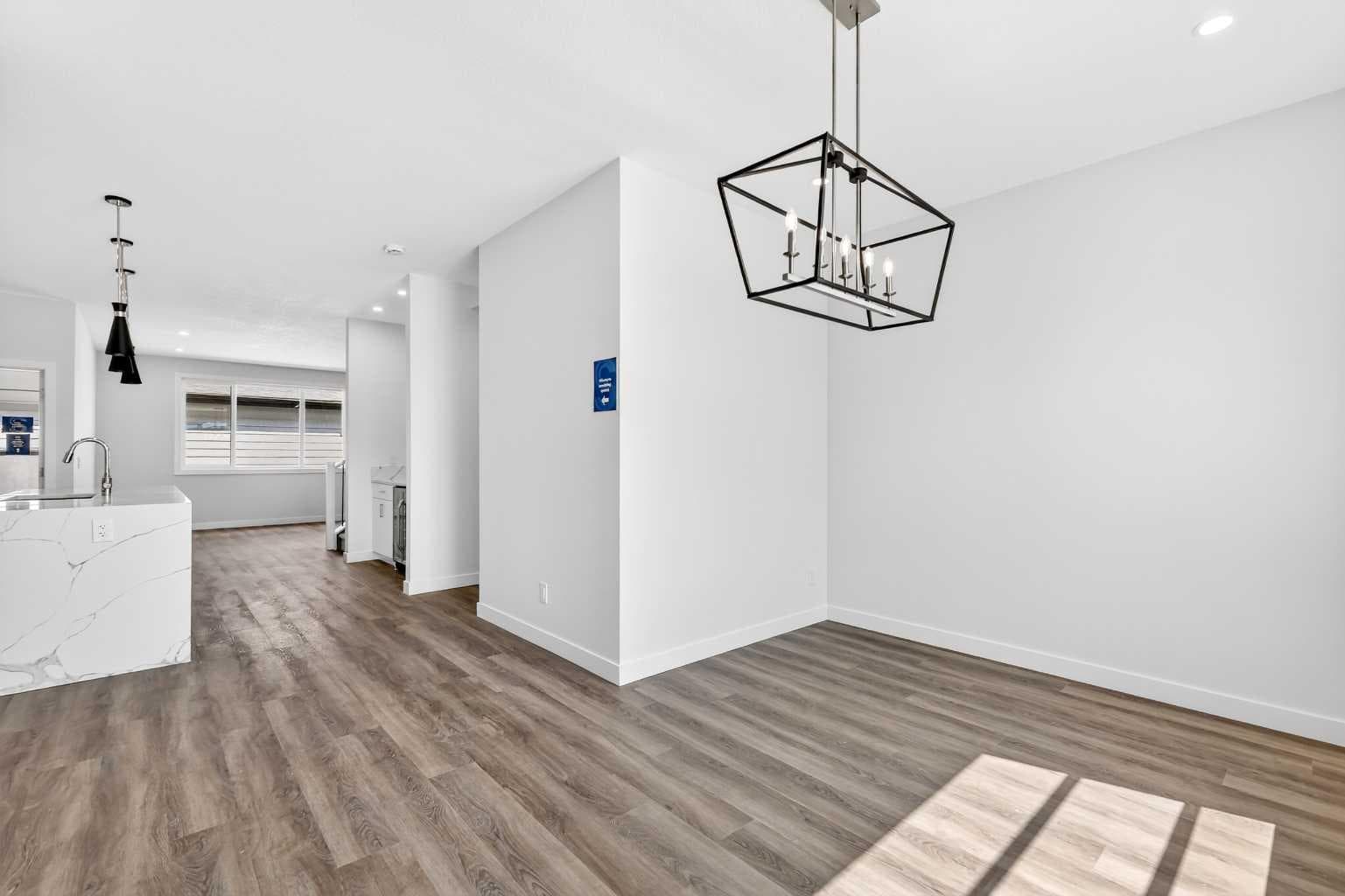 1109 Sailfin Heath  