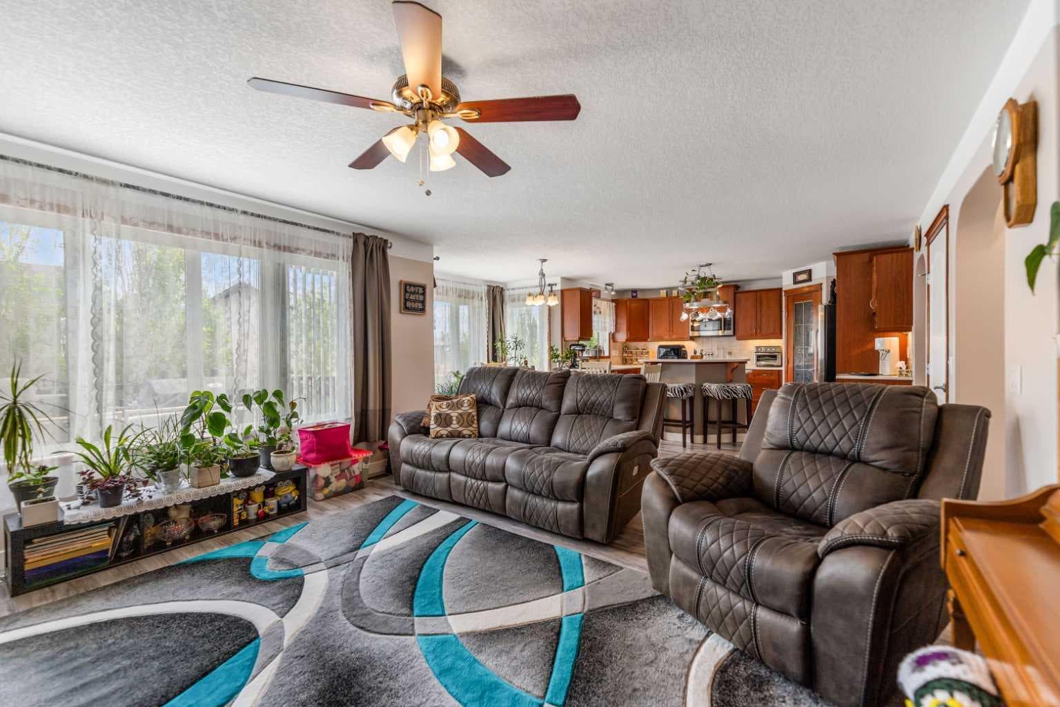 123 Hawkmere View 