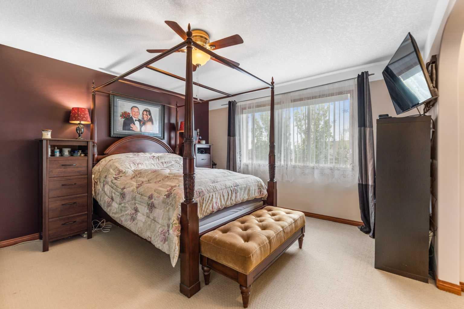 123 Hawkmere View 