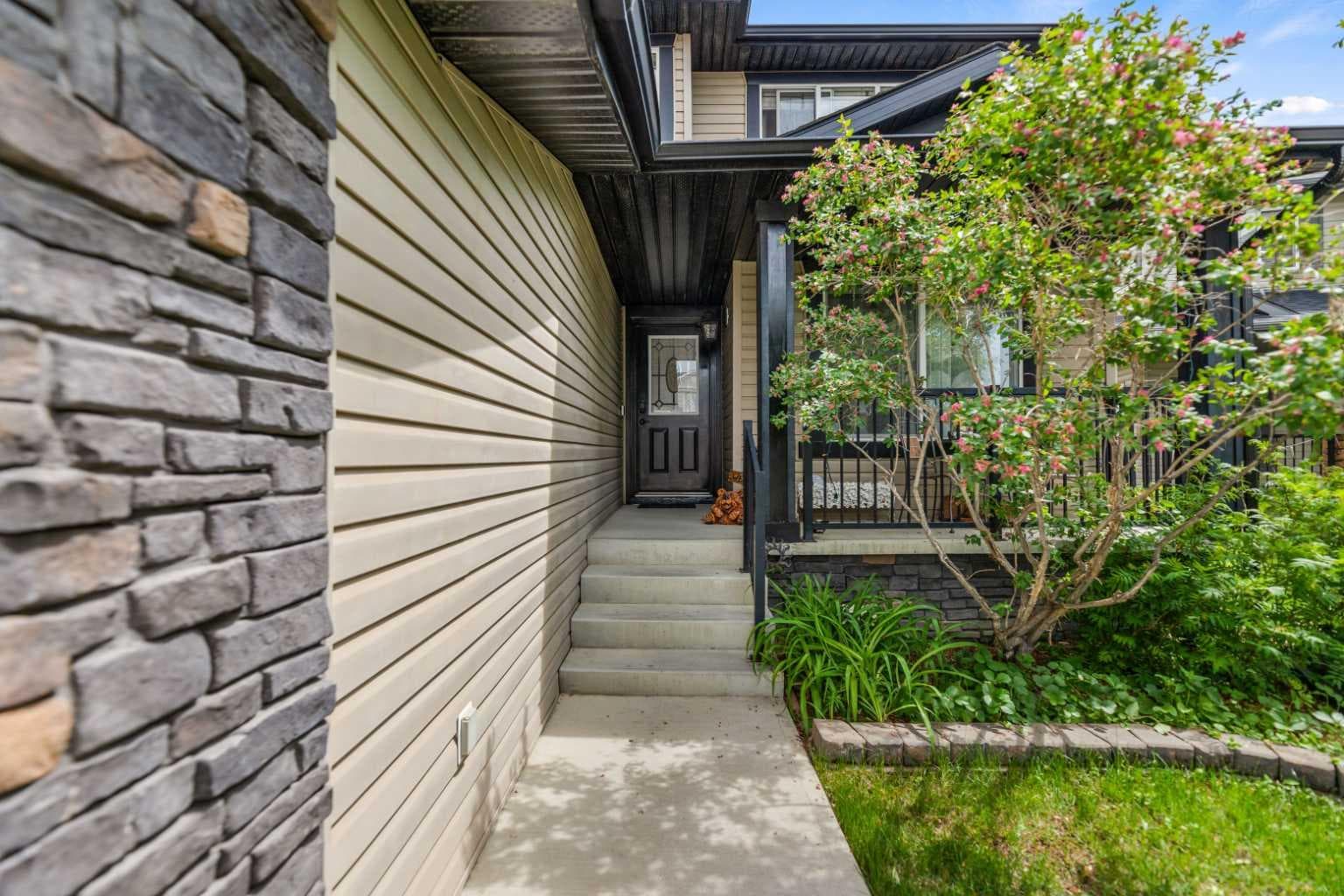 123 Hawkmere View 