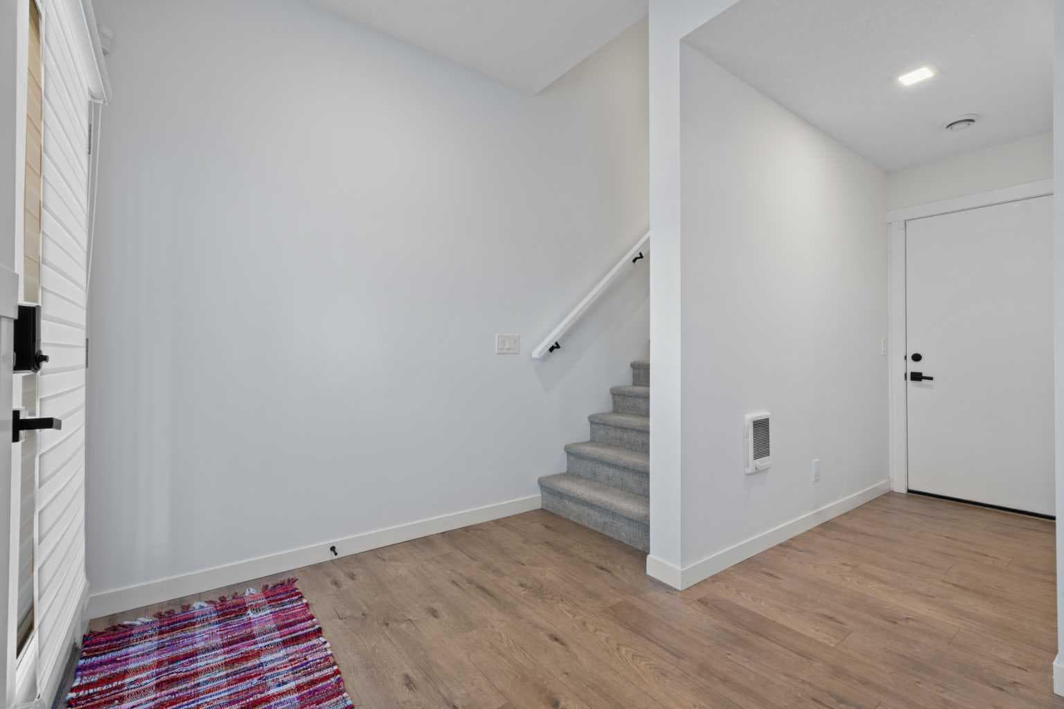 408 Greenbriar Common NW