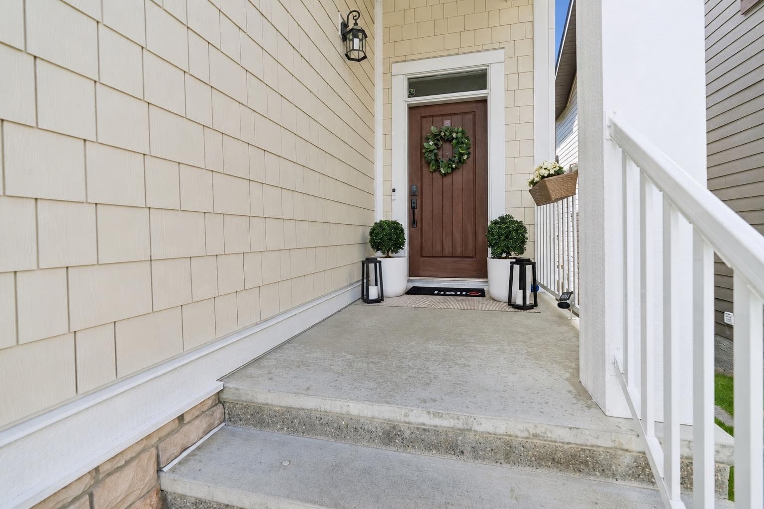 117 Riviera Crescent 
