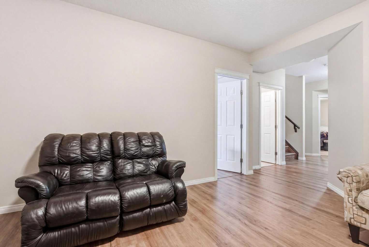 19 Hillcrest Link SW