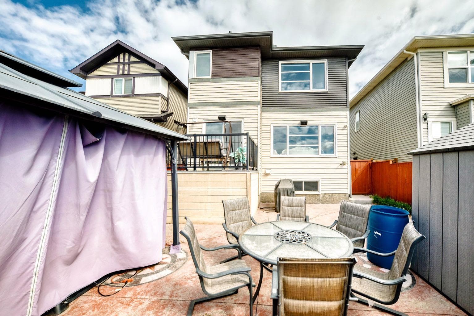 85 Savanna Close NE