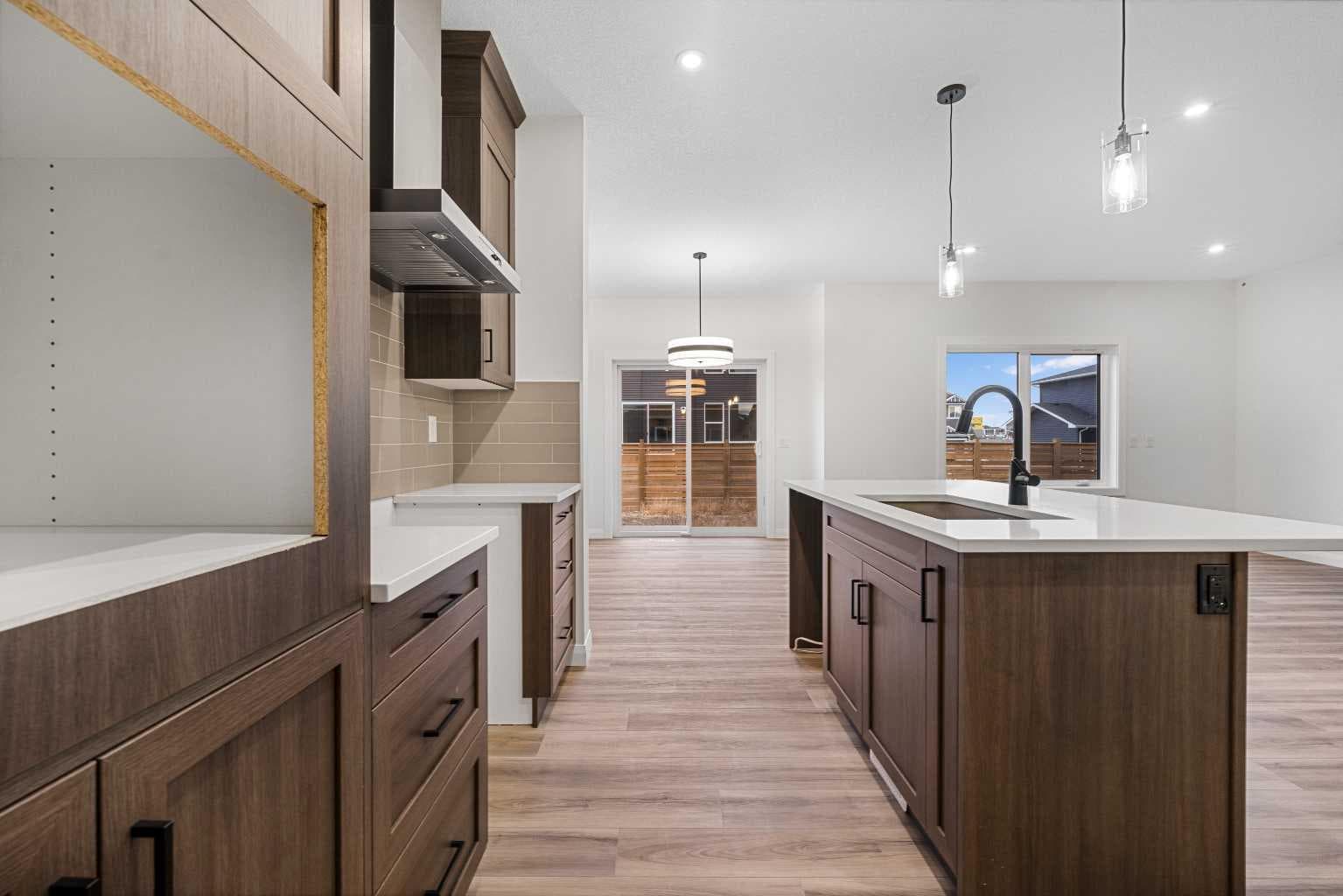 72 Dawson Wharf Mount 