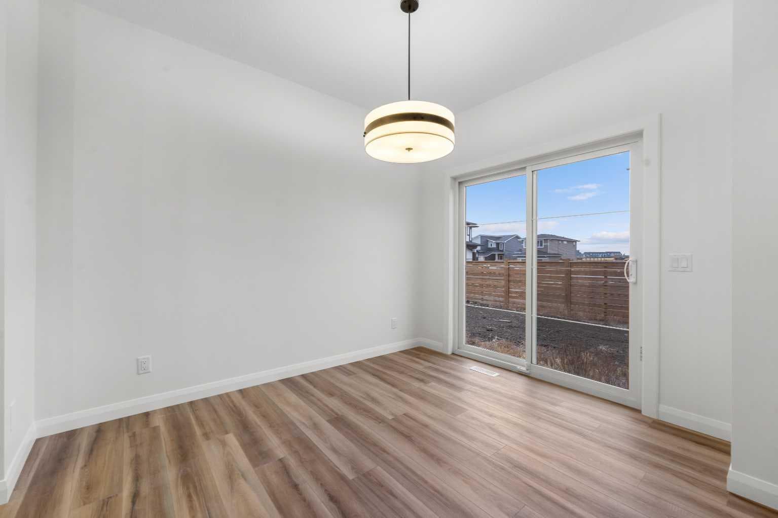 72 Dawson Wharf Mount 