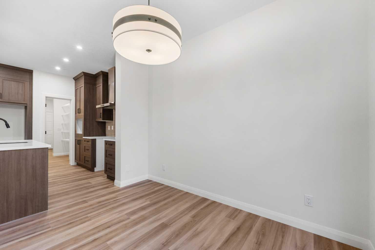 72 Dawson Wharf Mount 