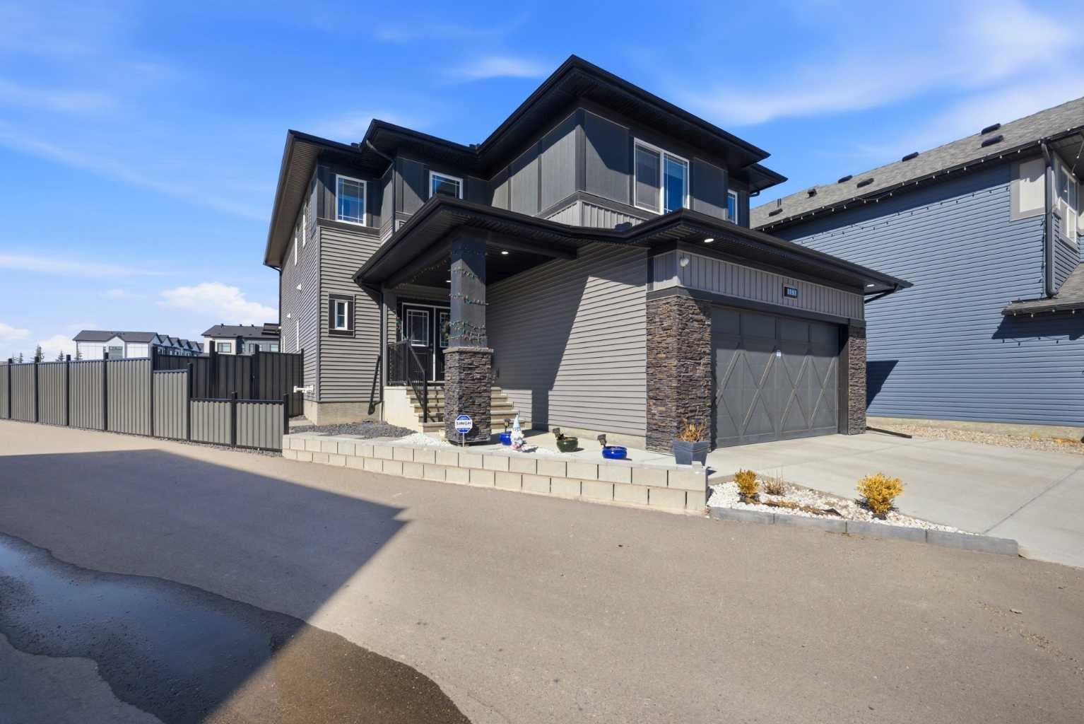 1153 Chinook Gate Bay SW