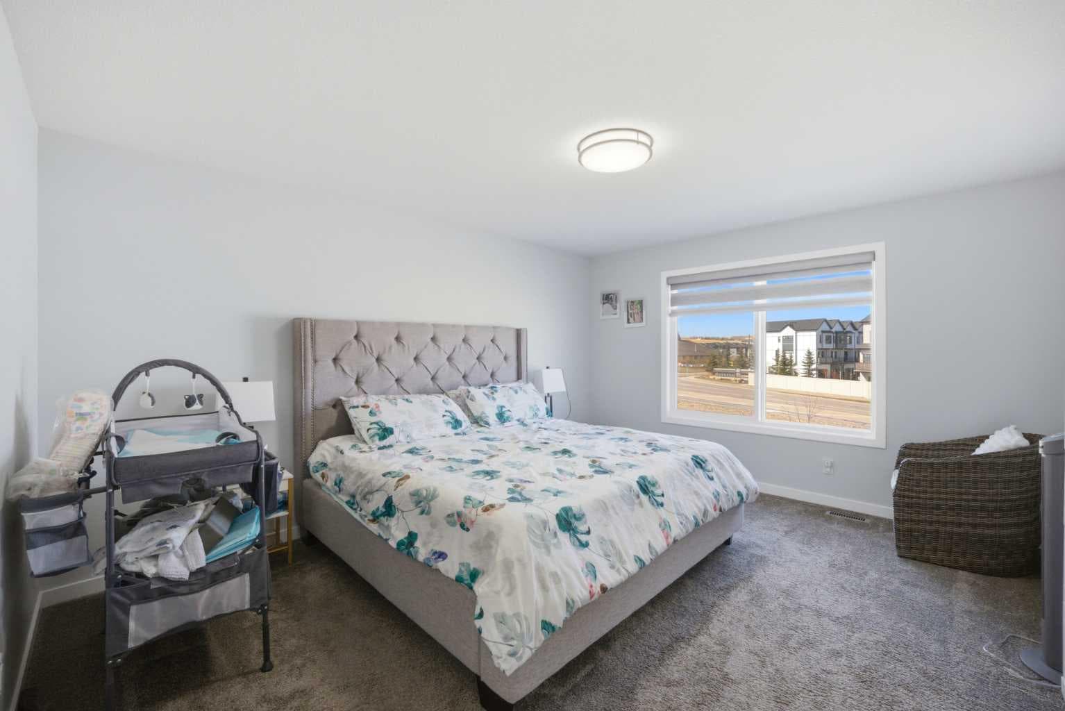 1153 Chinook Gate Bay SW
