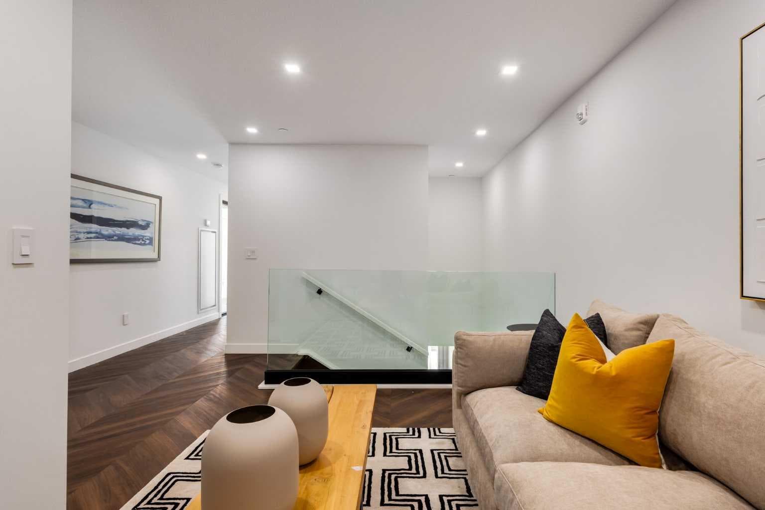 104, 8445 Broadcast Avenue SW