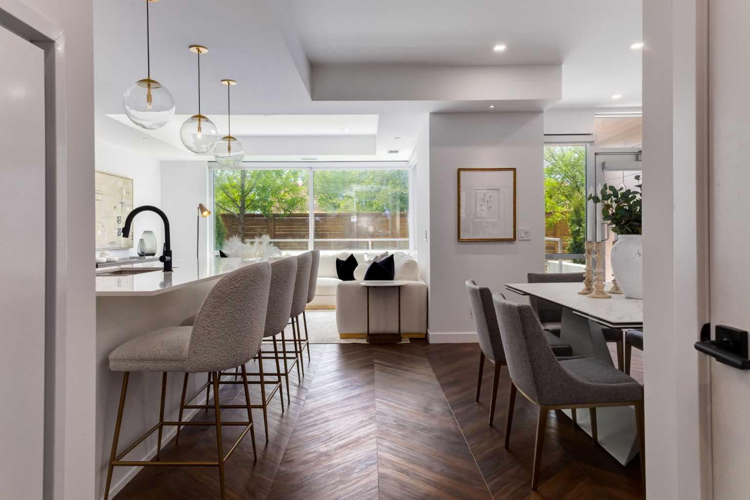 104, 8445 Broadcast Avenue SW