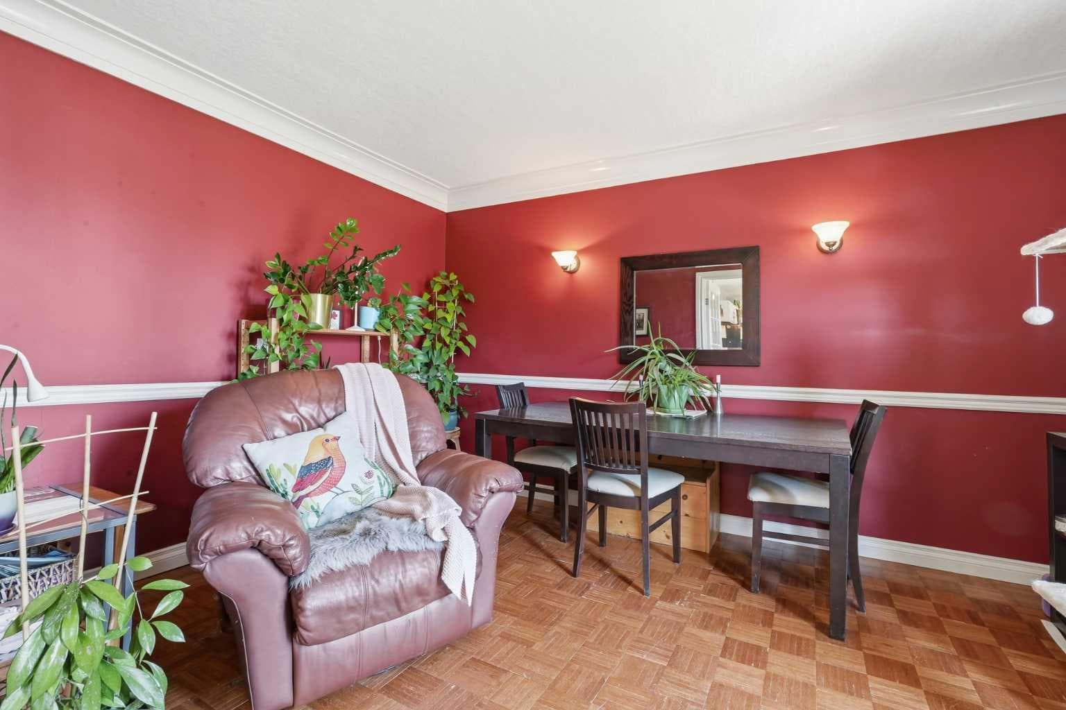 420 Summerwood Place SE
