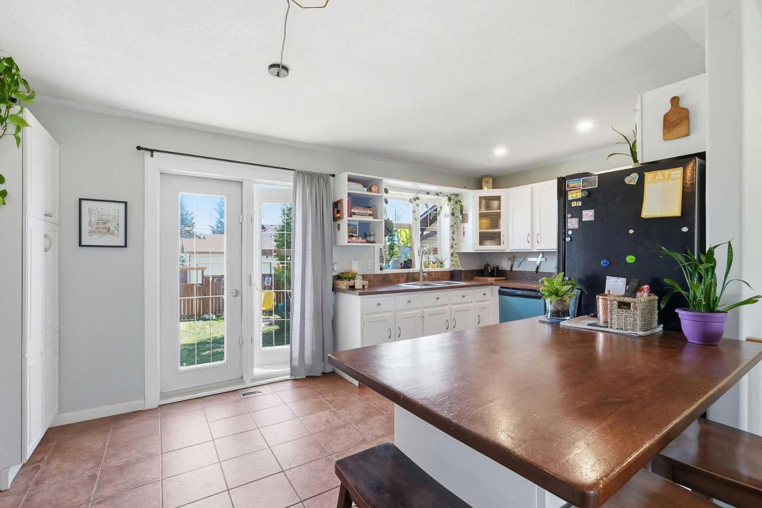 420 Summerwood Place SE