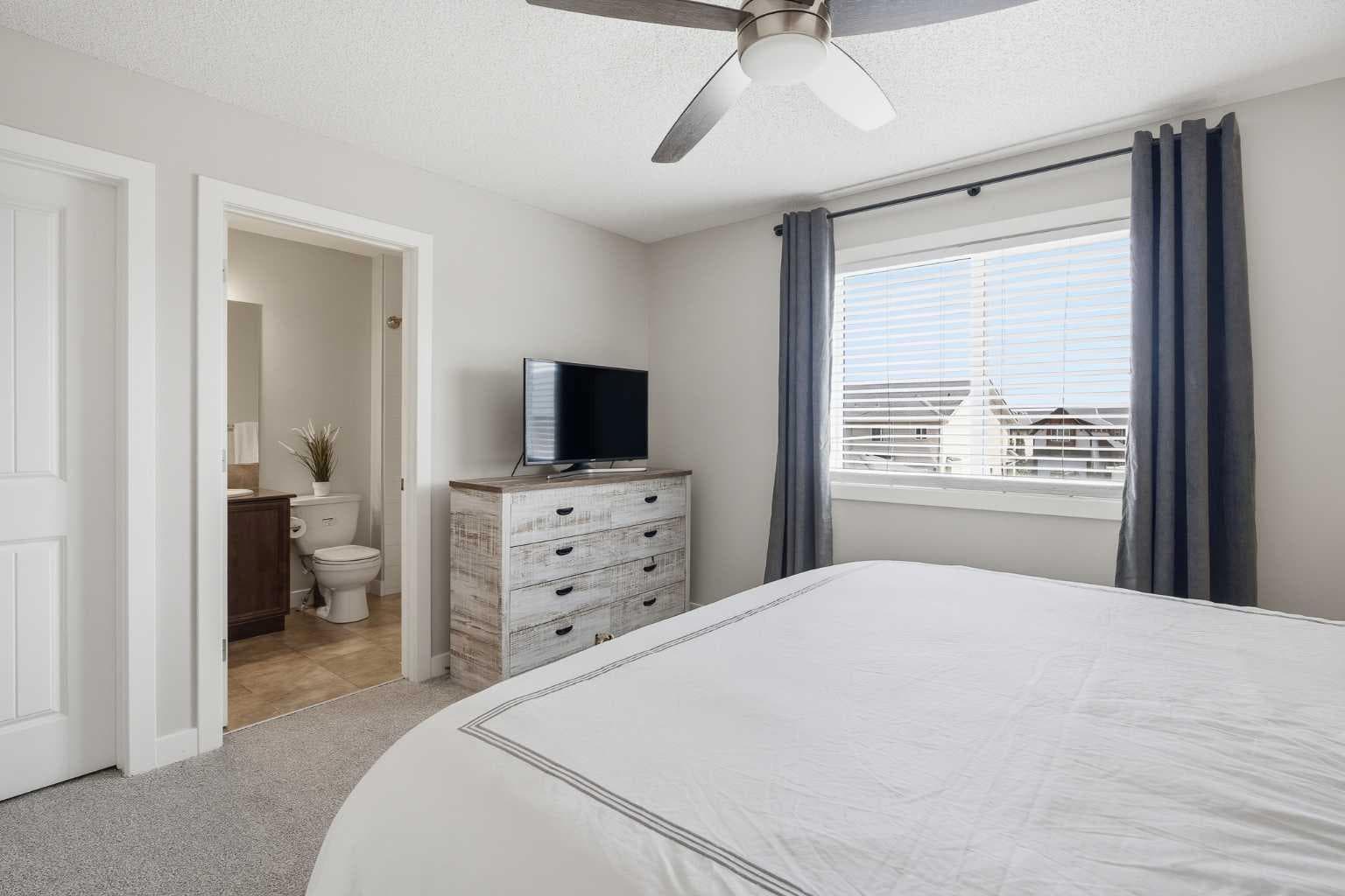 266 Kingsbridge Road SE