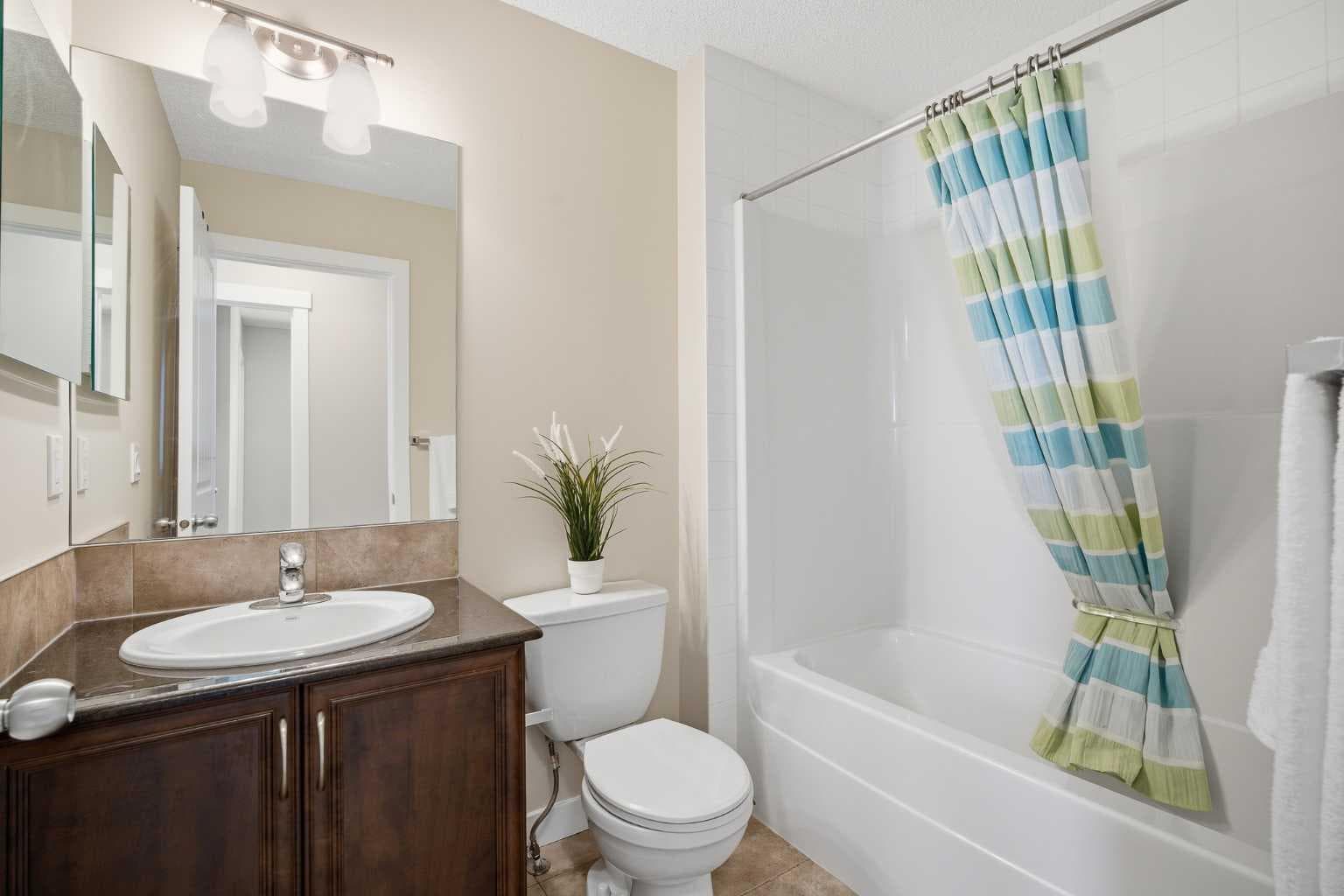 266 Kingsbridge Road SE