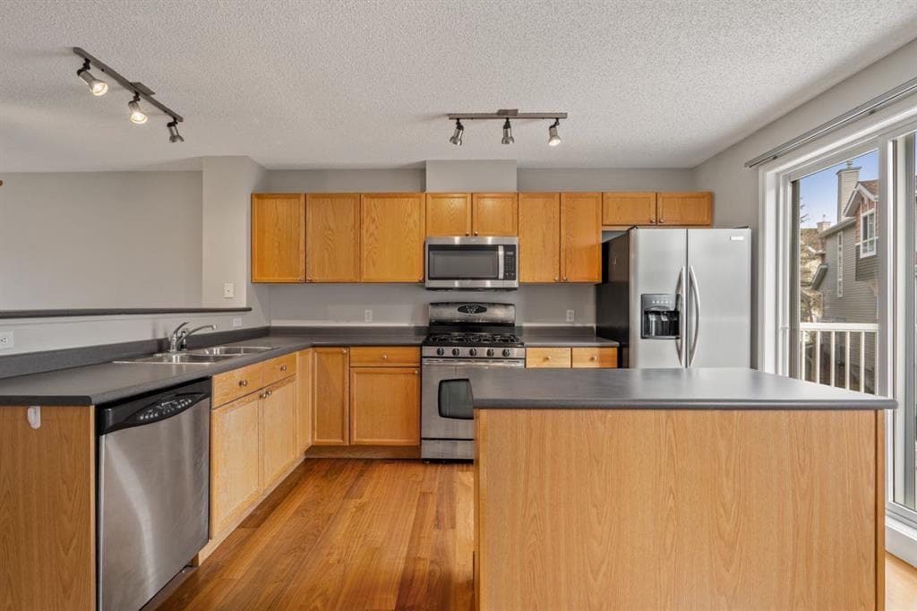 161 Tuscany Court NW