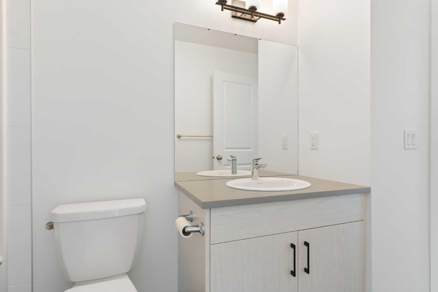 401, 24 Rivercrest Drive 