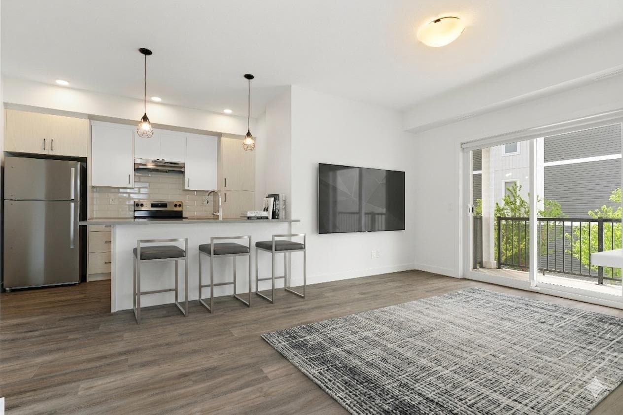 401, 24 Rivercrest Drive 
