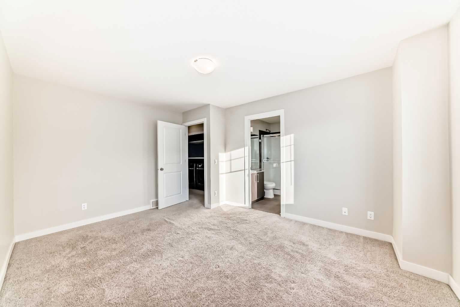 115, 300 Marina Drive 