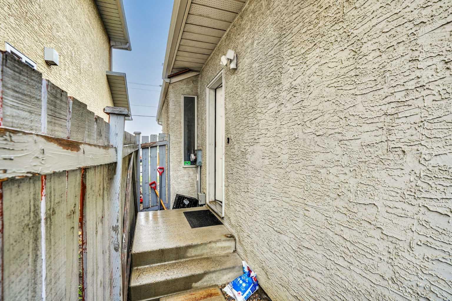 133 MARTINGLEN Way NE