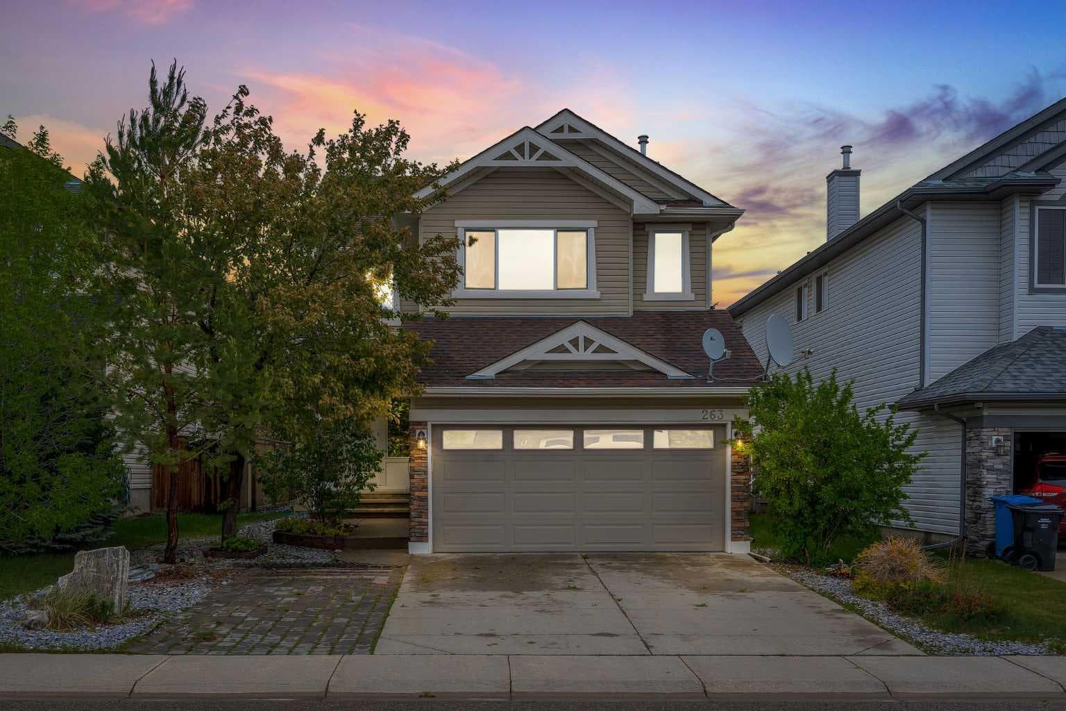 263 Royal Birch Way NW