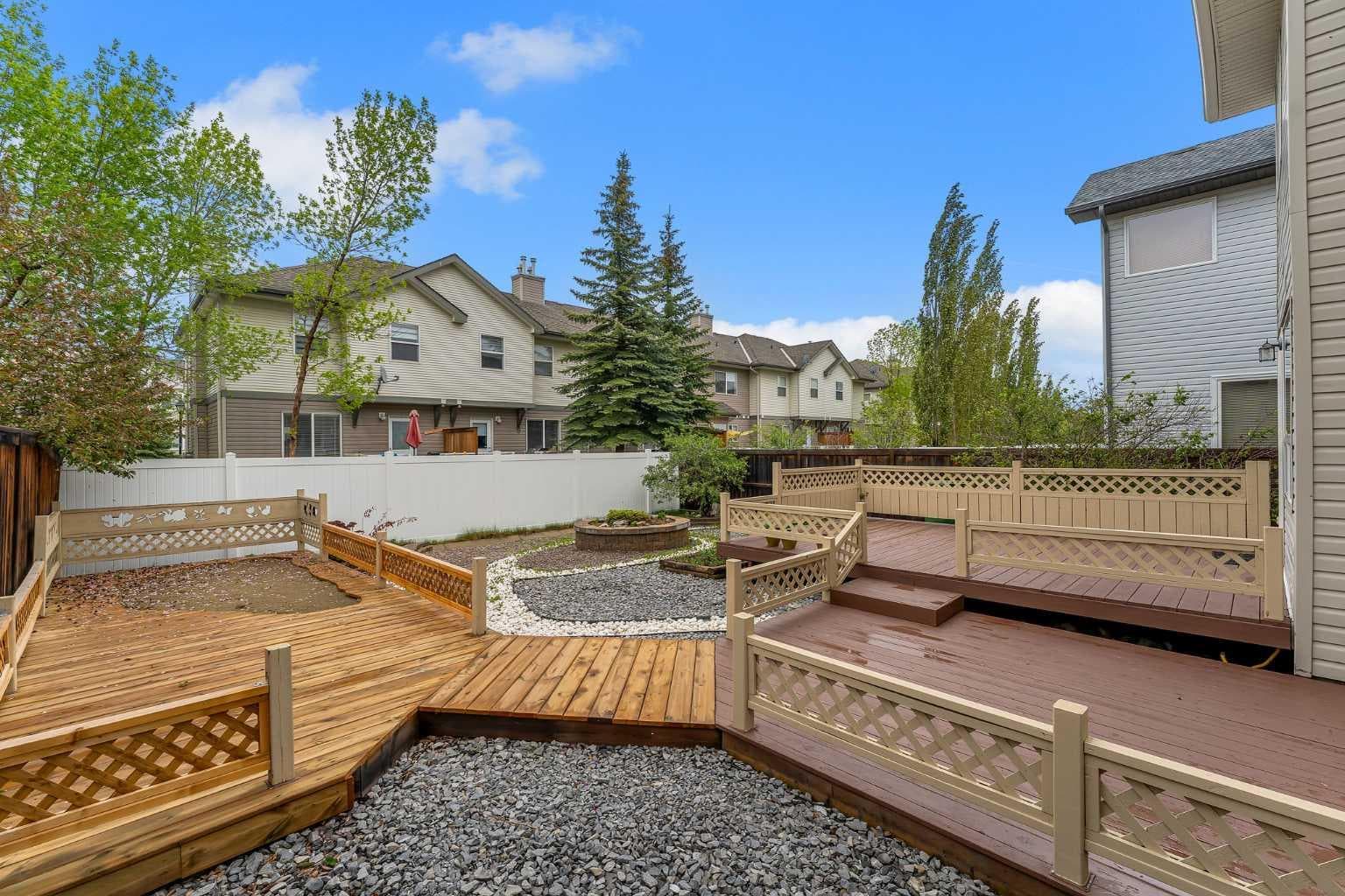 263 Royal Birch Way NW