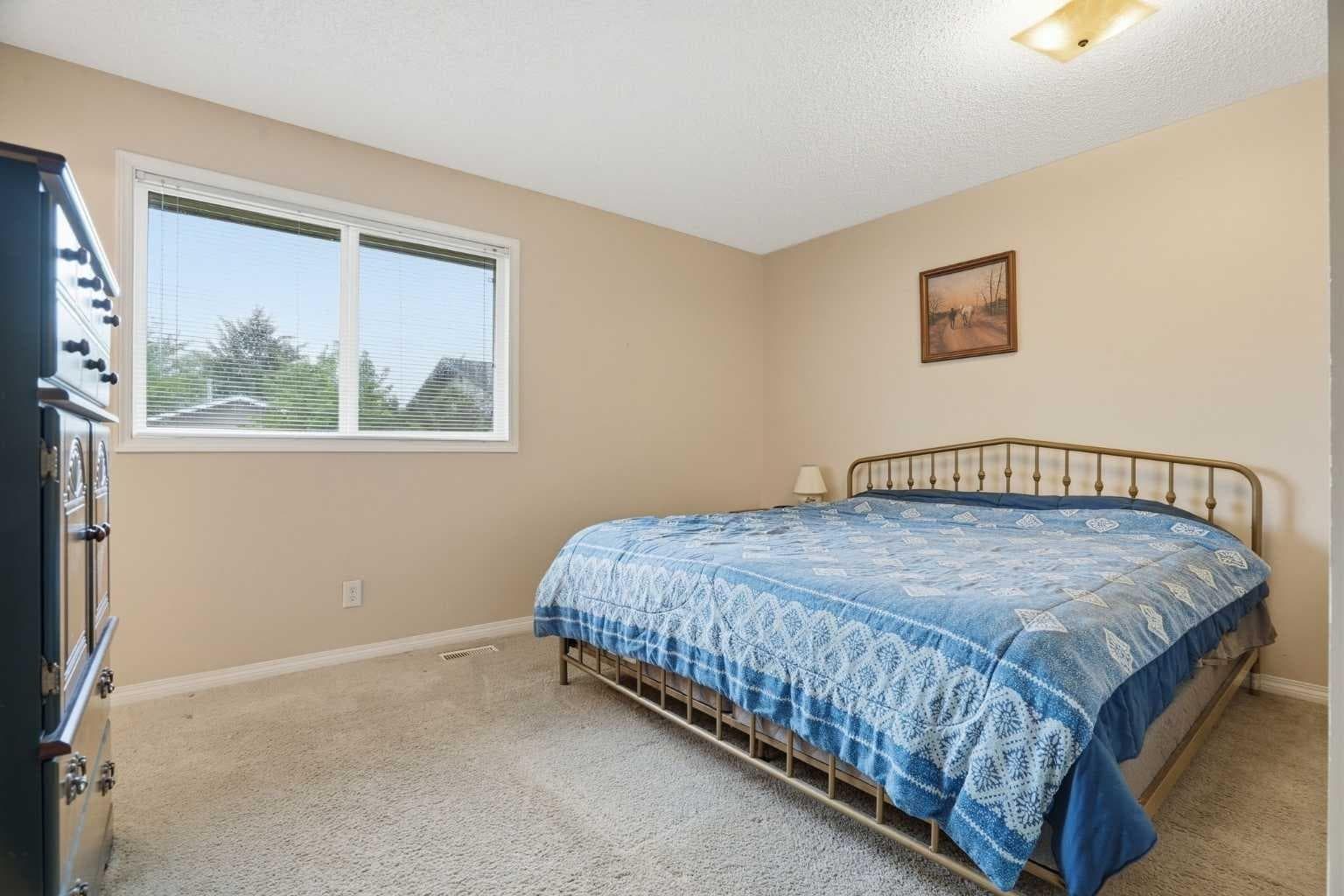 101 Aspen Crescent 