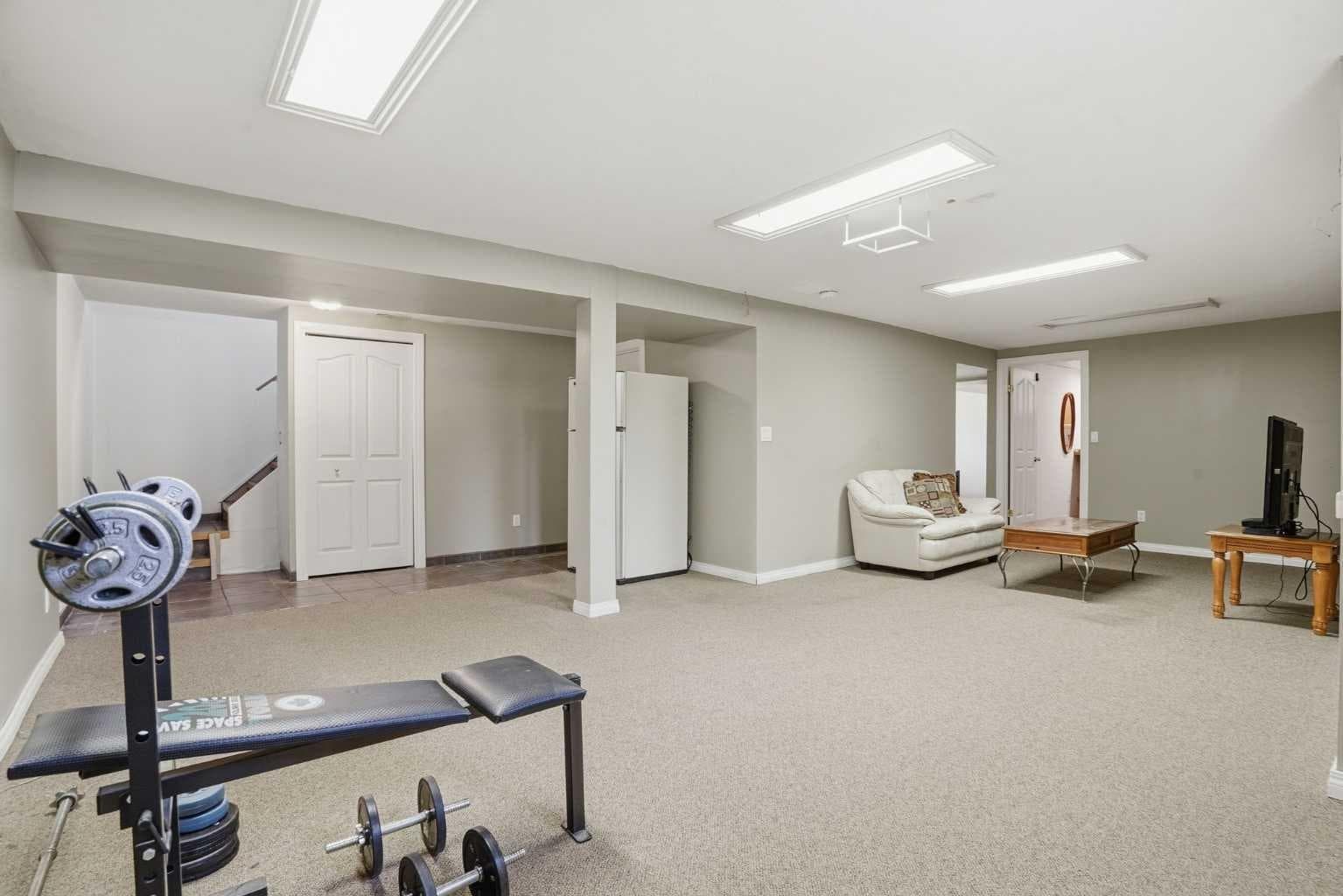 101 Aspen Crescent 