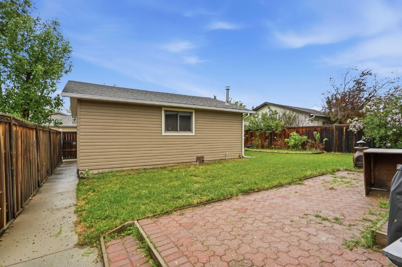 101 Aspen Crescent 