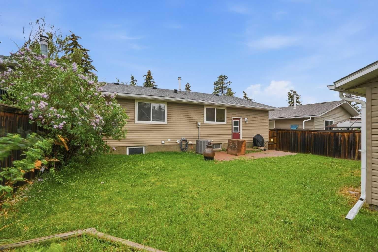 101 Aspen Crescent 