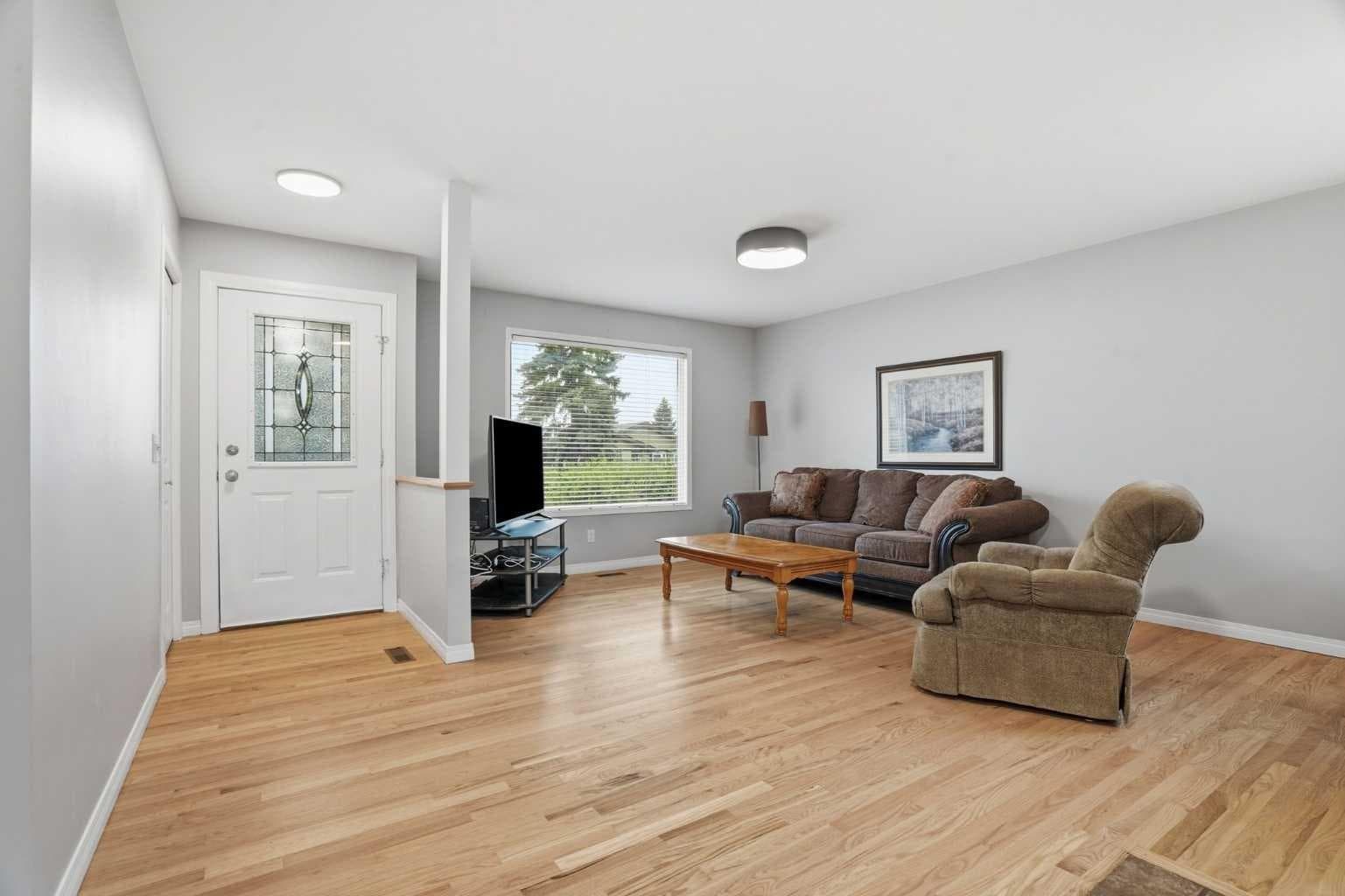 101 Aspen Crescent 