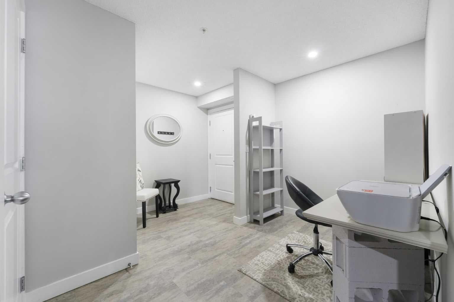 1219, 625 Glenbow Drive 