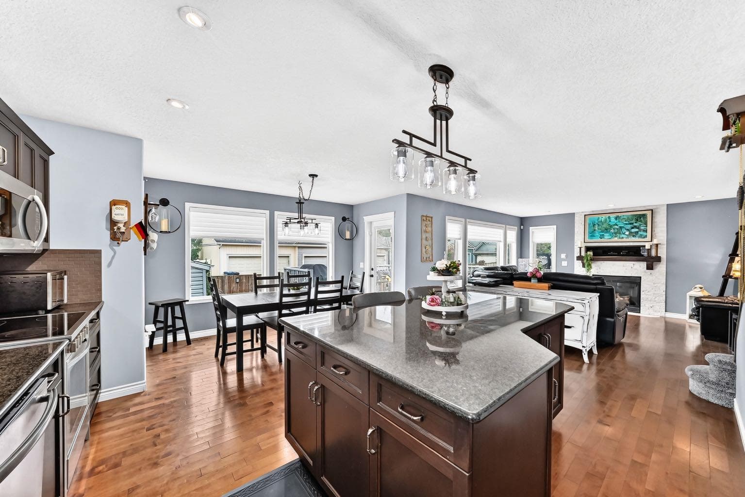 116 Kingsland Court SE