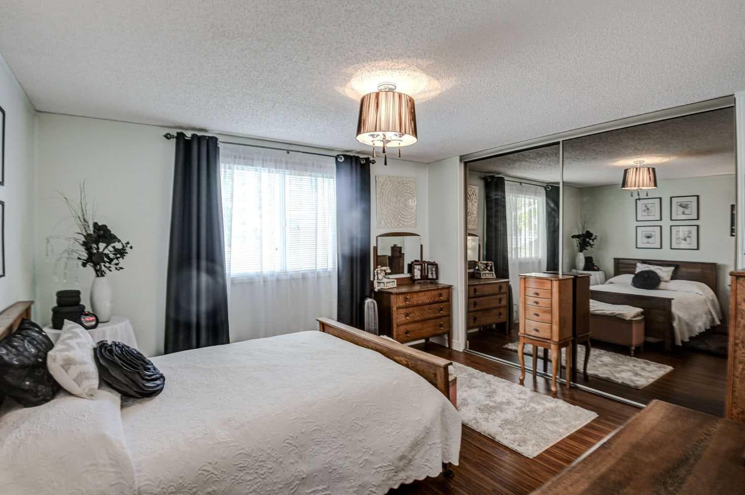 221, 99 Arbour Lake Road NW