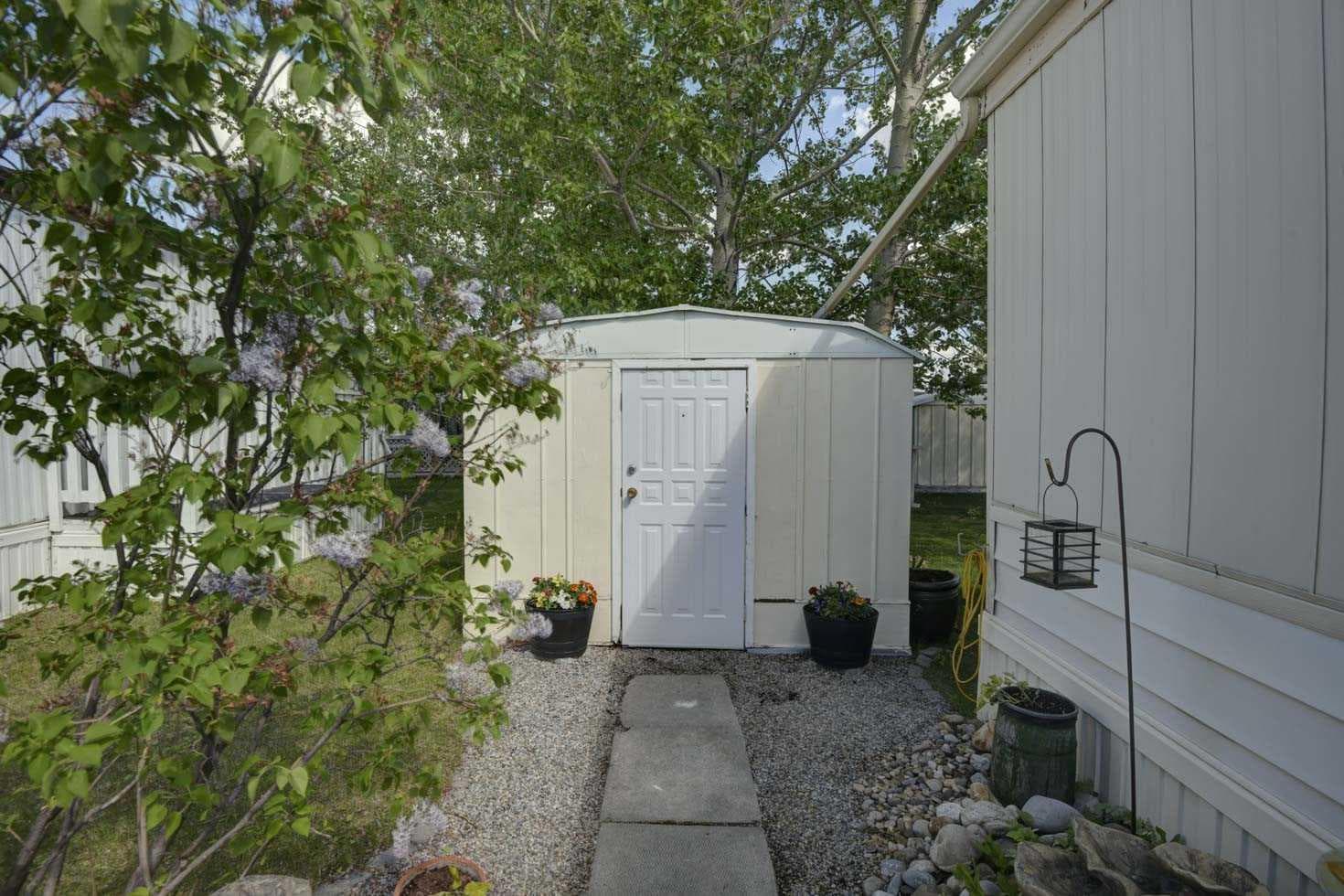 221, 99 Arbour Lake Road NW