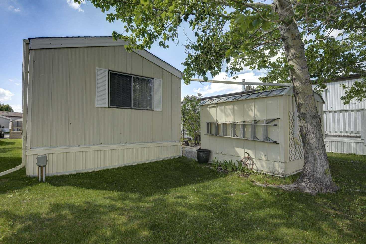 221, 99 Arbour Lake Road NW