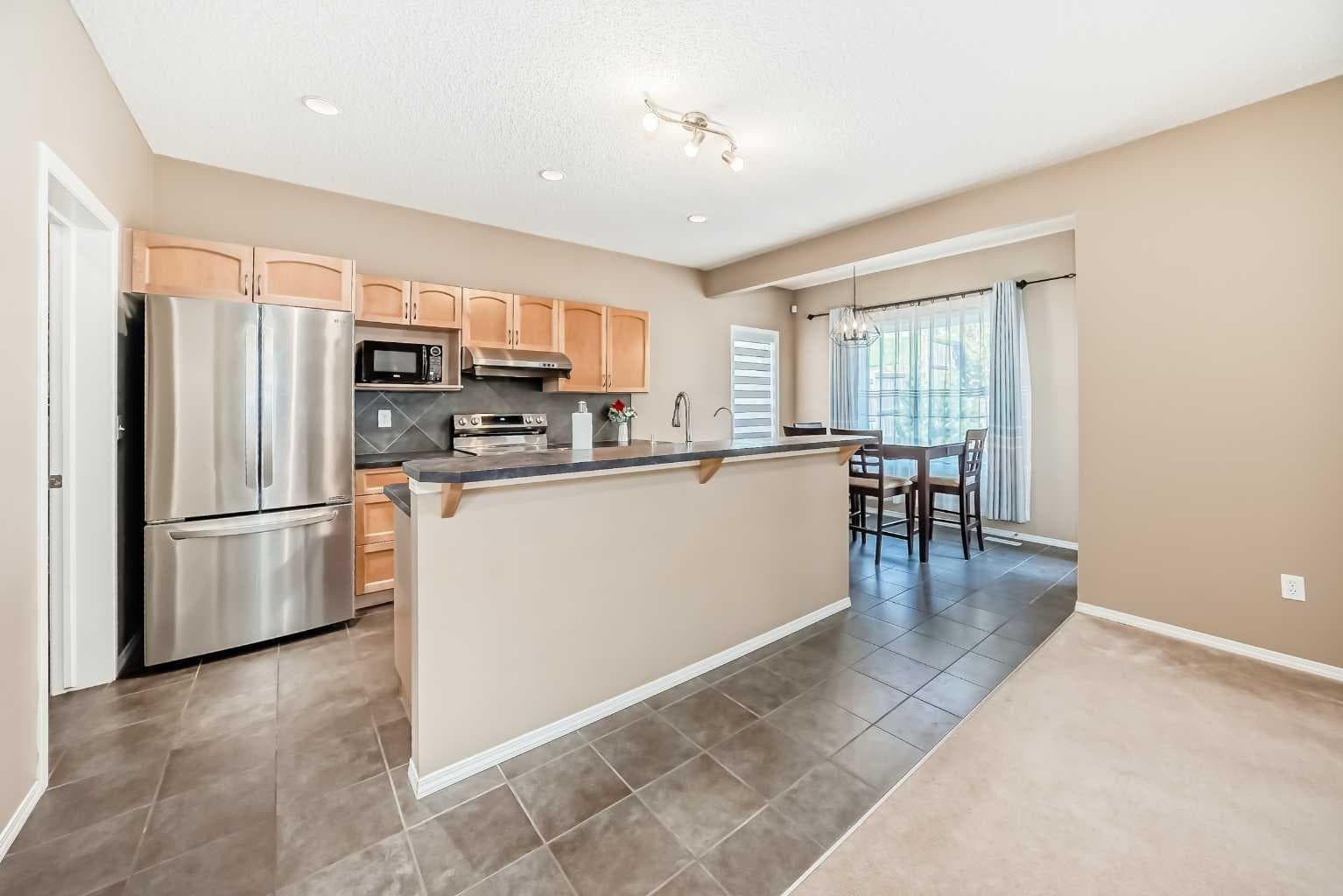 73 Royal Birch Way NW