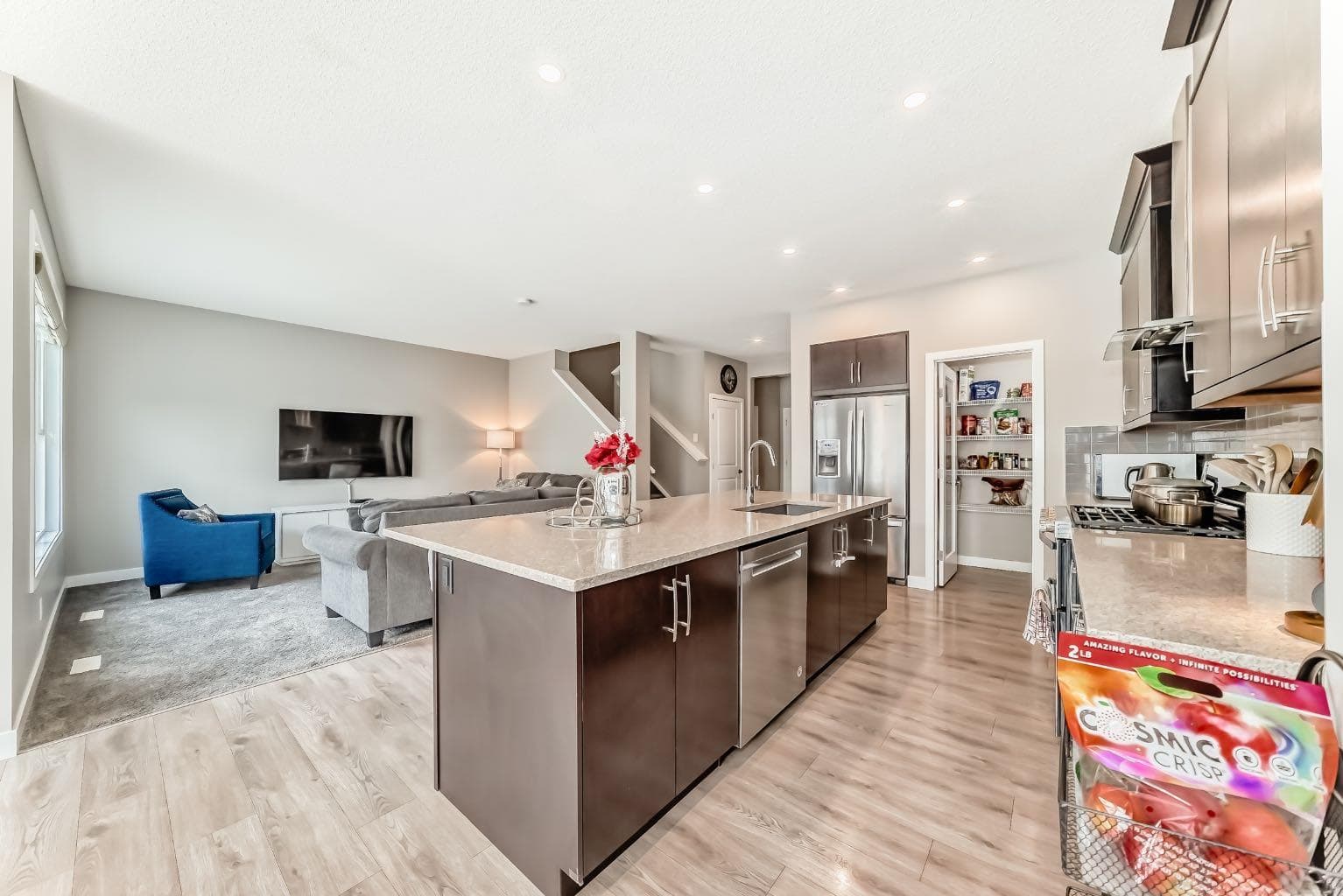 259 Kingfisher Crescent SE