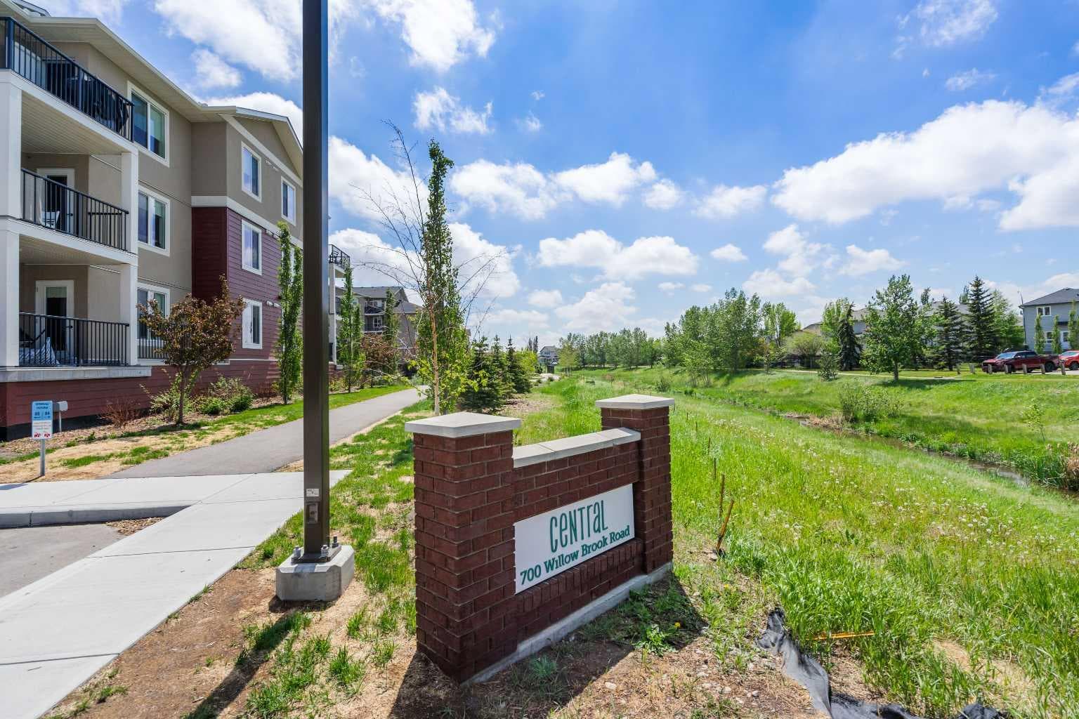 2327, 700 Willowbrook Road NW
