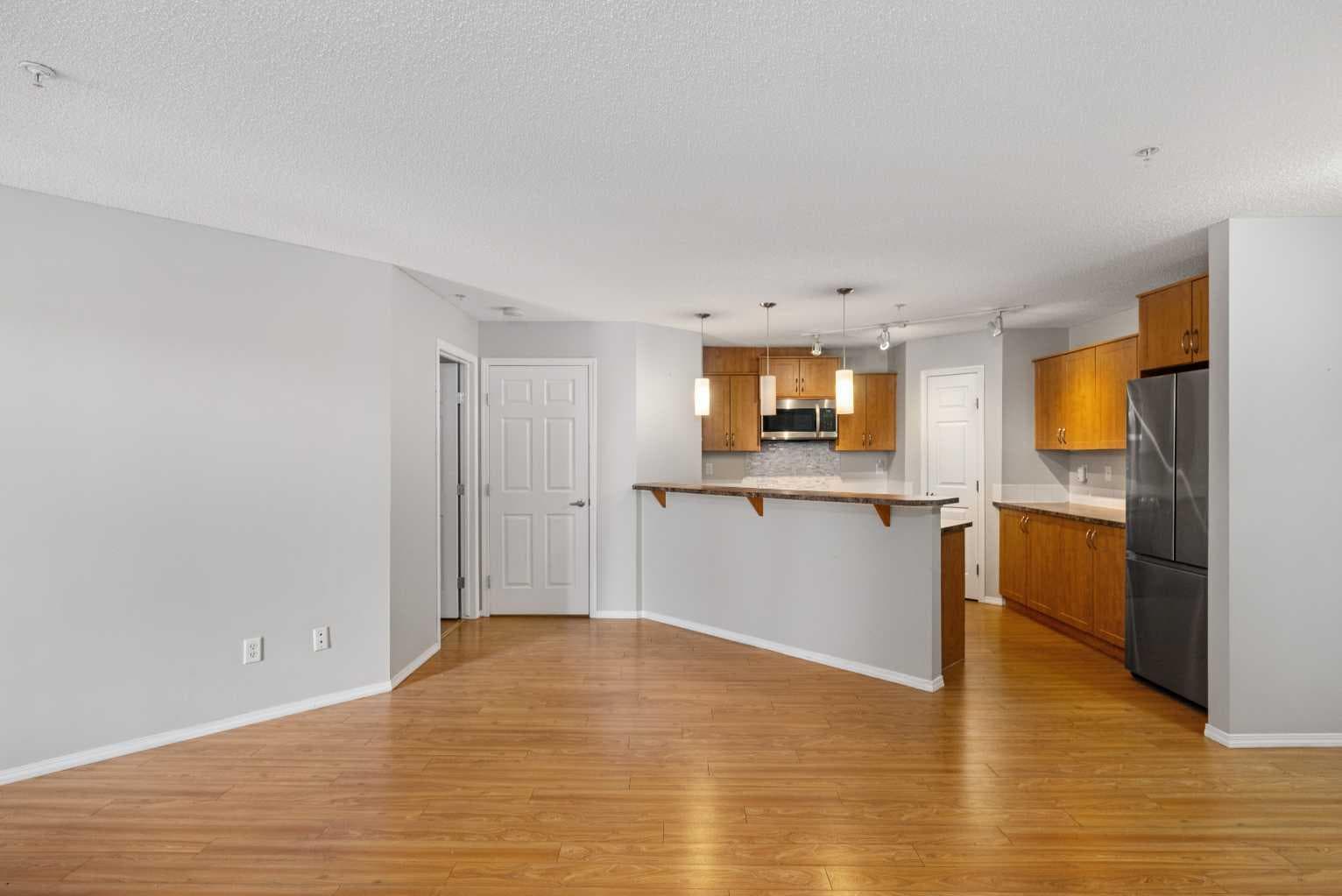 2327, 700 Willowbrook Road NW